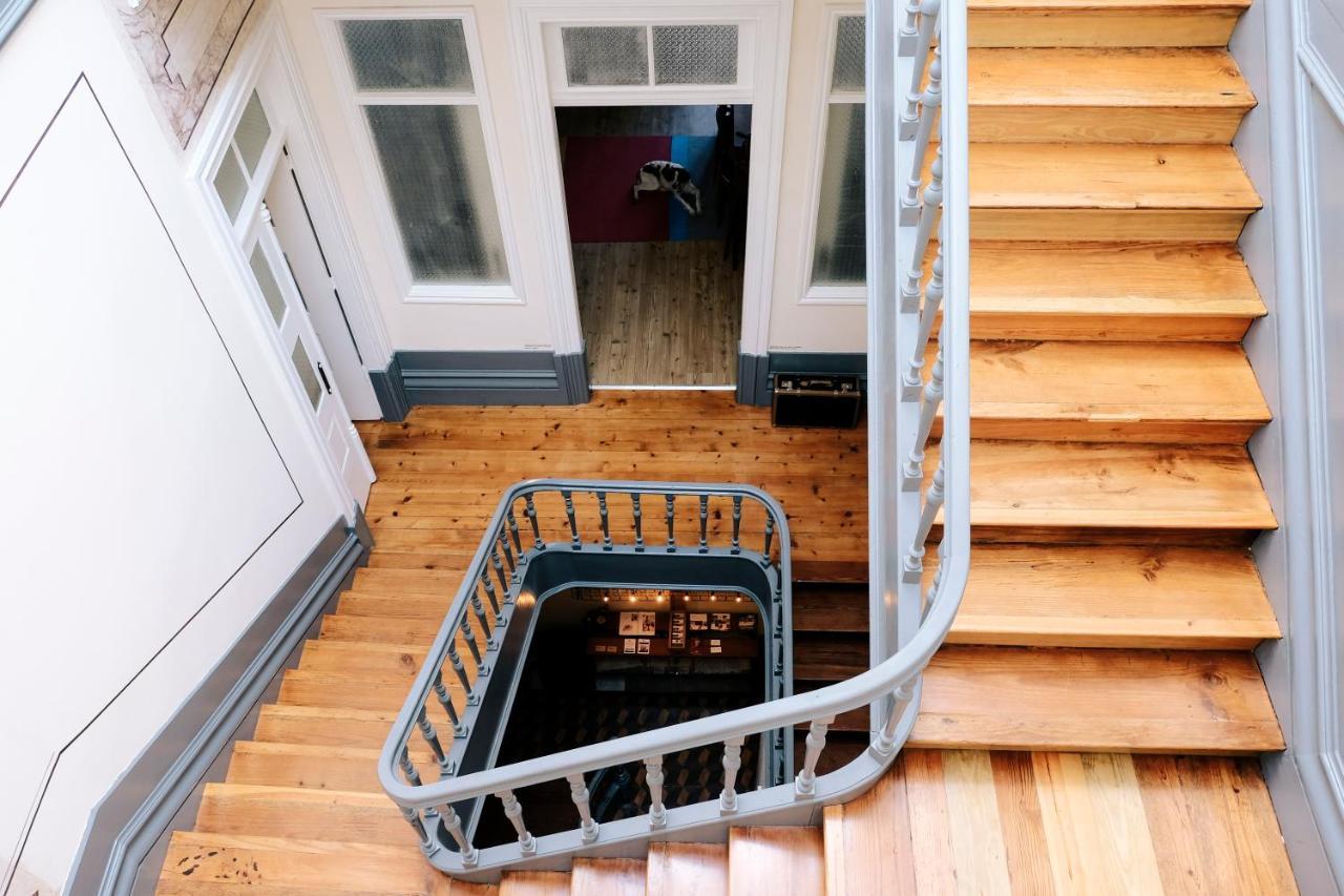Dona Emilia Guest House & Studio Apartment Building