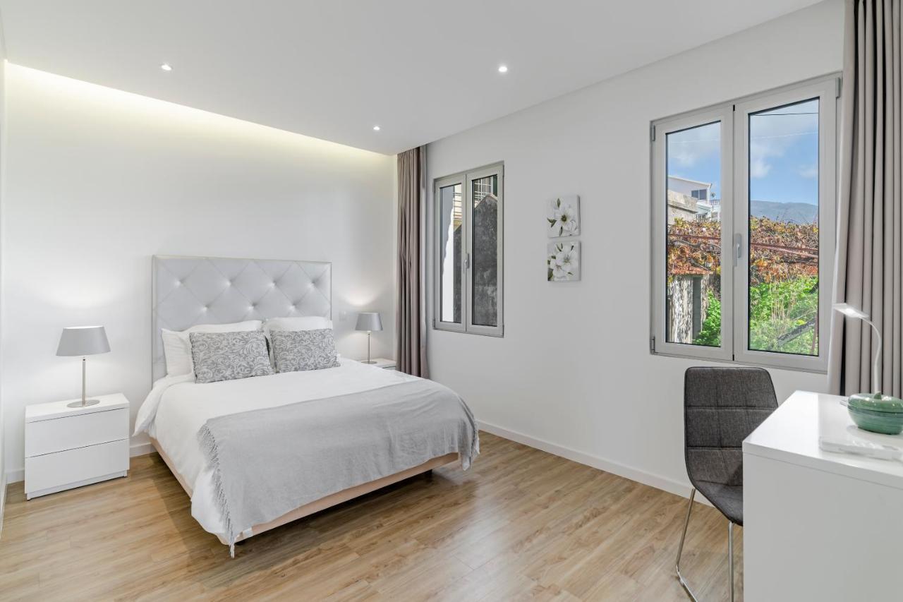 Villa Ourmadeira - Calheta Heights, Modern