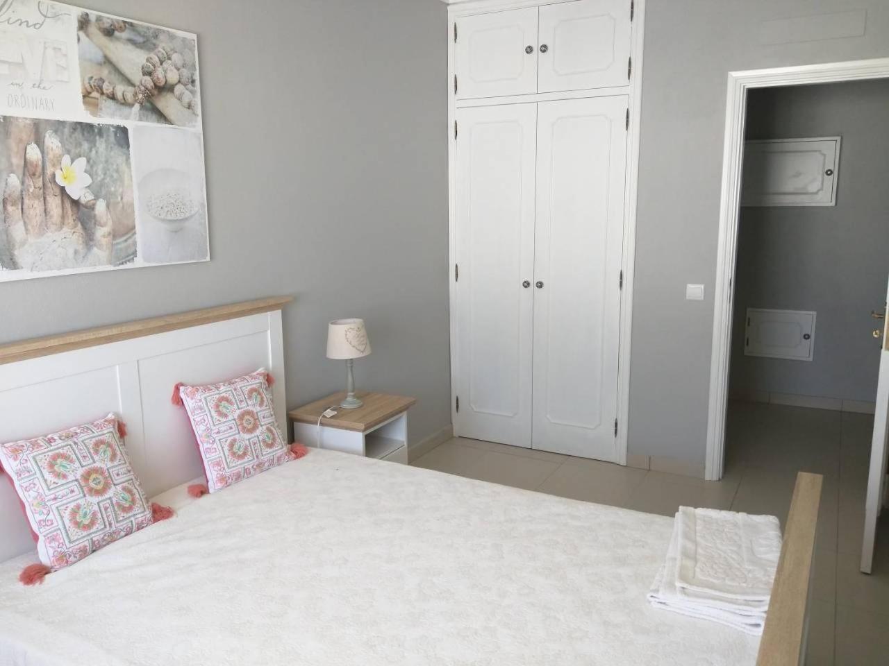 Apartment Ideal Location - Near Quarteira