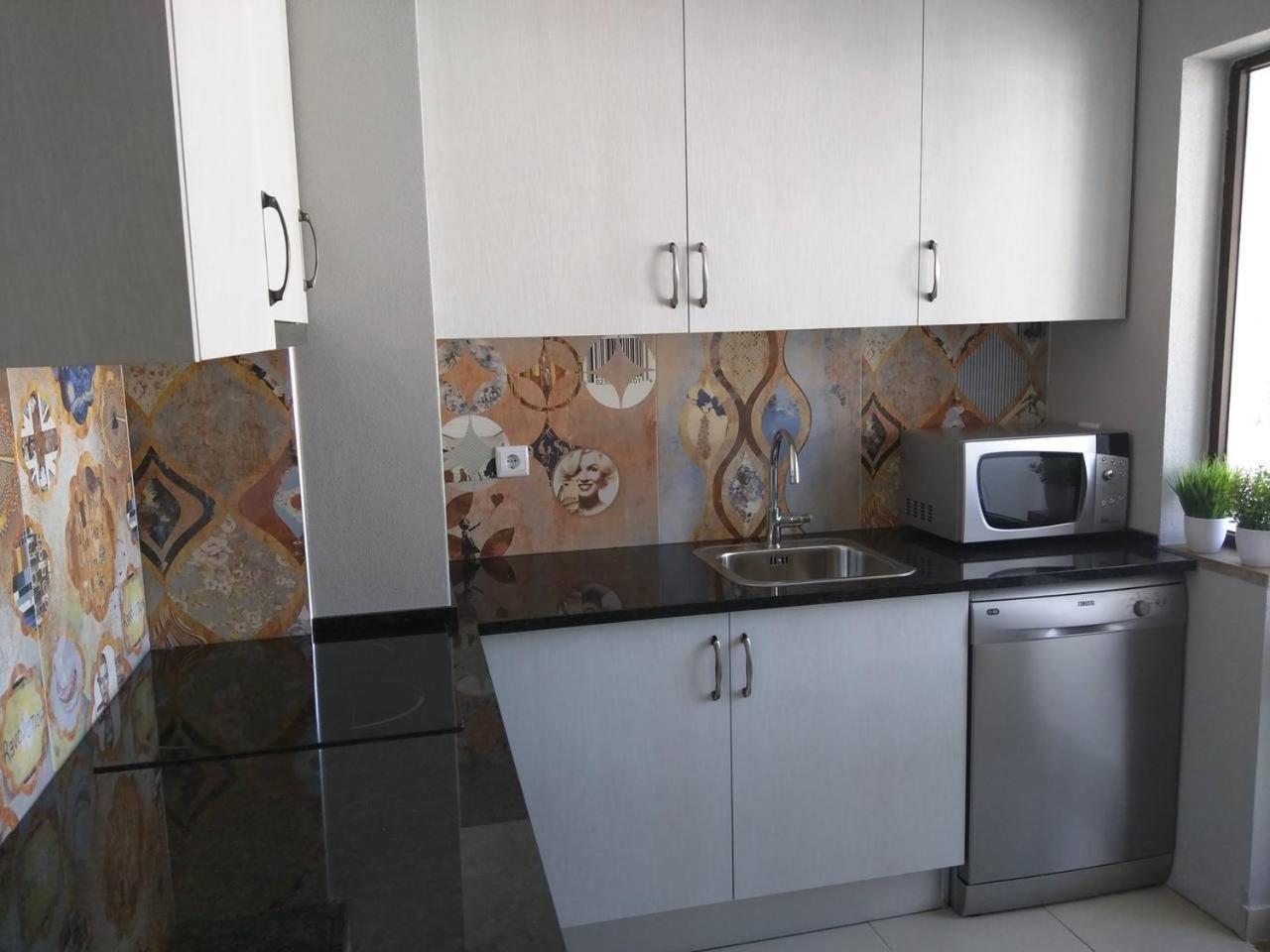 Apartment Ideal Location - Near *