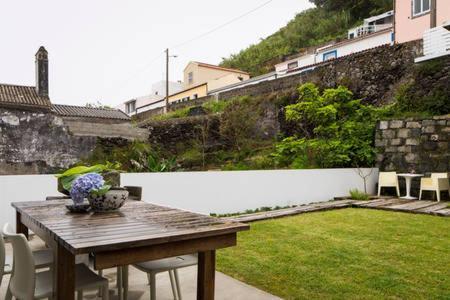 Baia Caldeirinhas Horta (Azores)