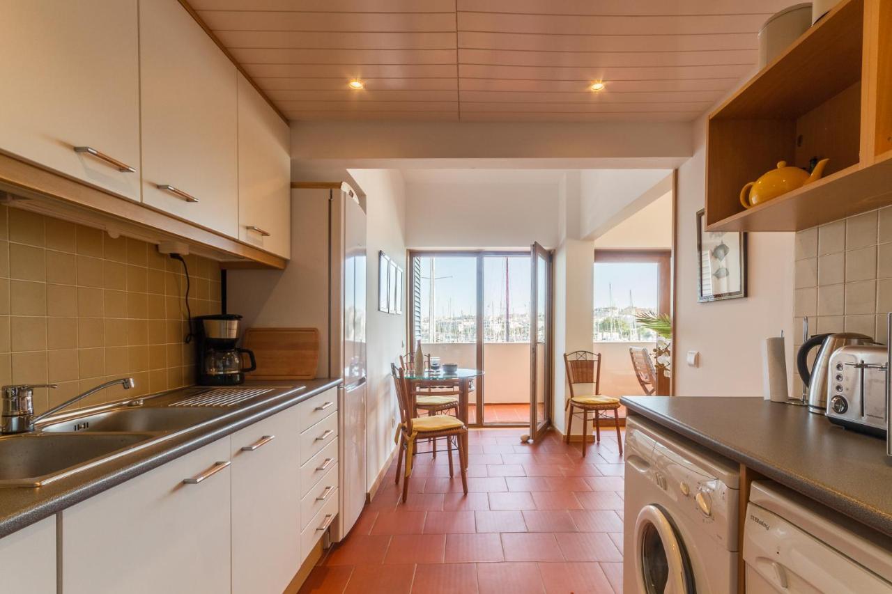 Marina Starboard Apartment,