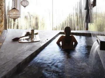 Areias Do Seixo Charm & Residences Hotel