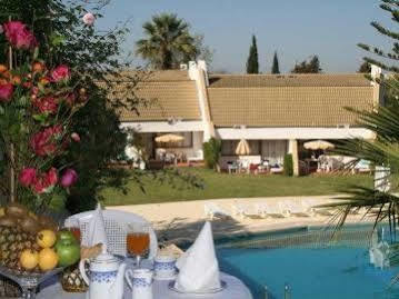 Aparthotel Capitalmoura Mouragolf Village 3*