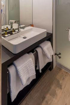 Hotel Star Airport 3*