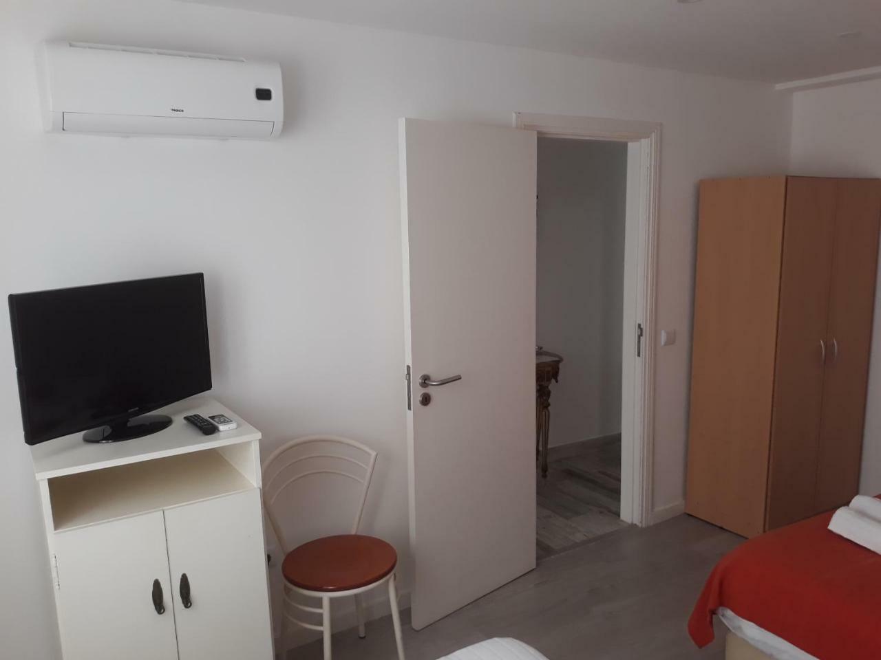 Sem Nome Guest house *