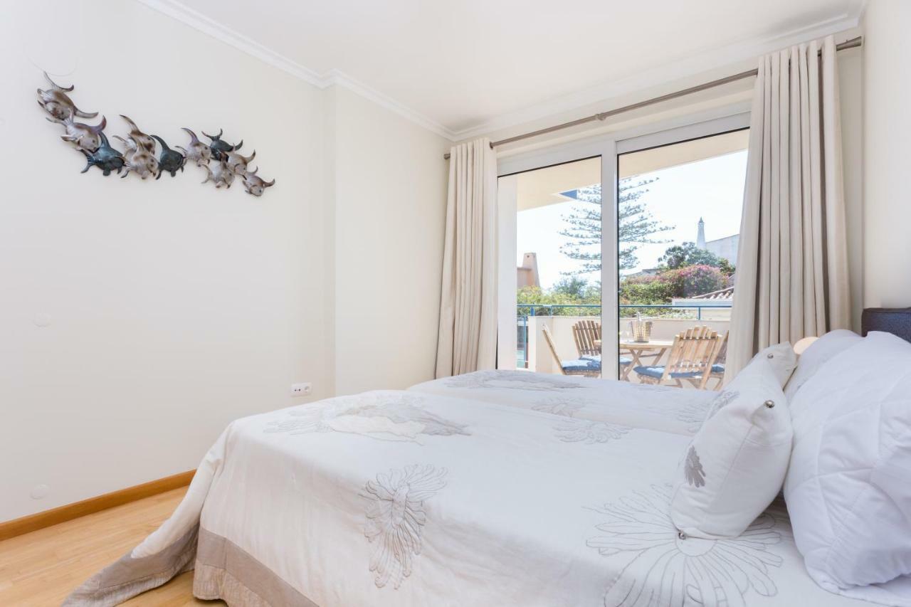 2 Bedroom Sea View Apartment, Private Parking