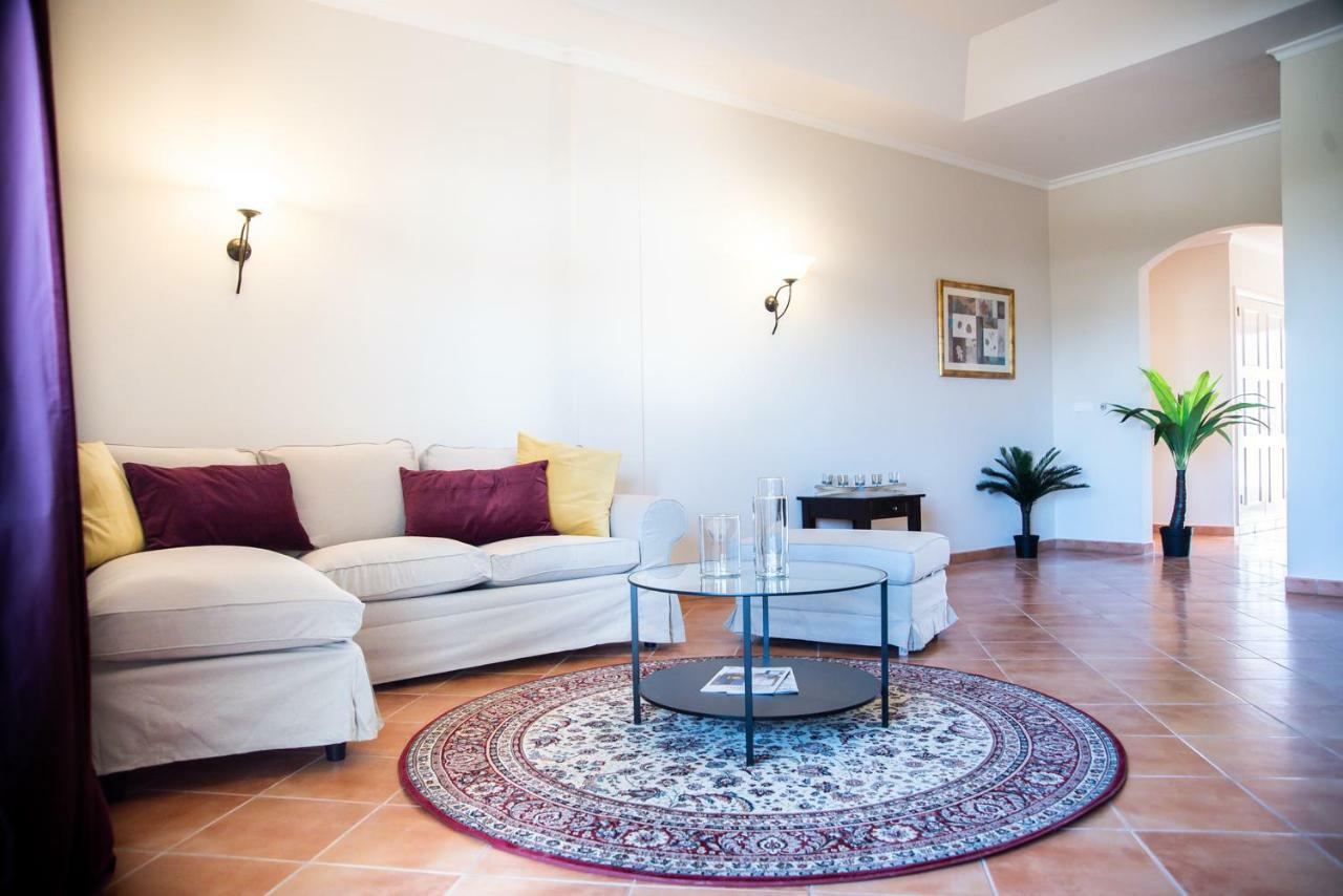 Colina Holiday park 4*