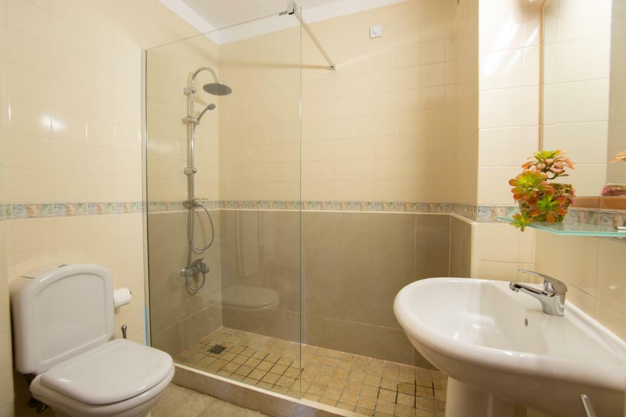 Welwitshia Guest house 3*