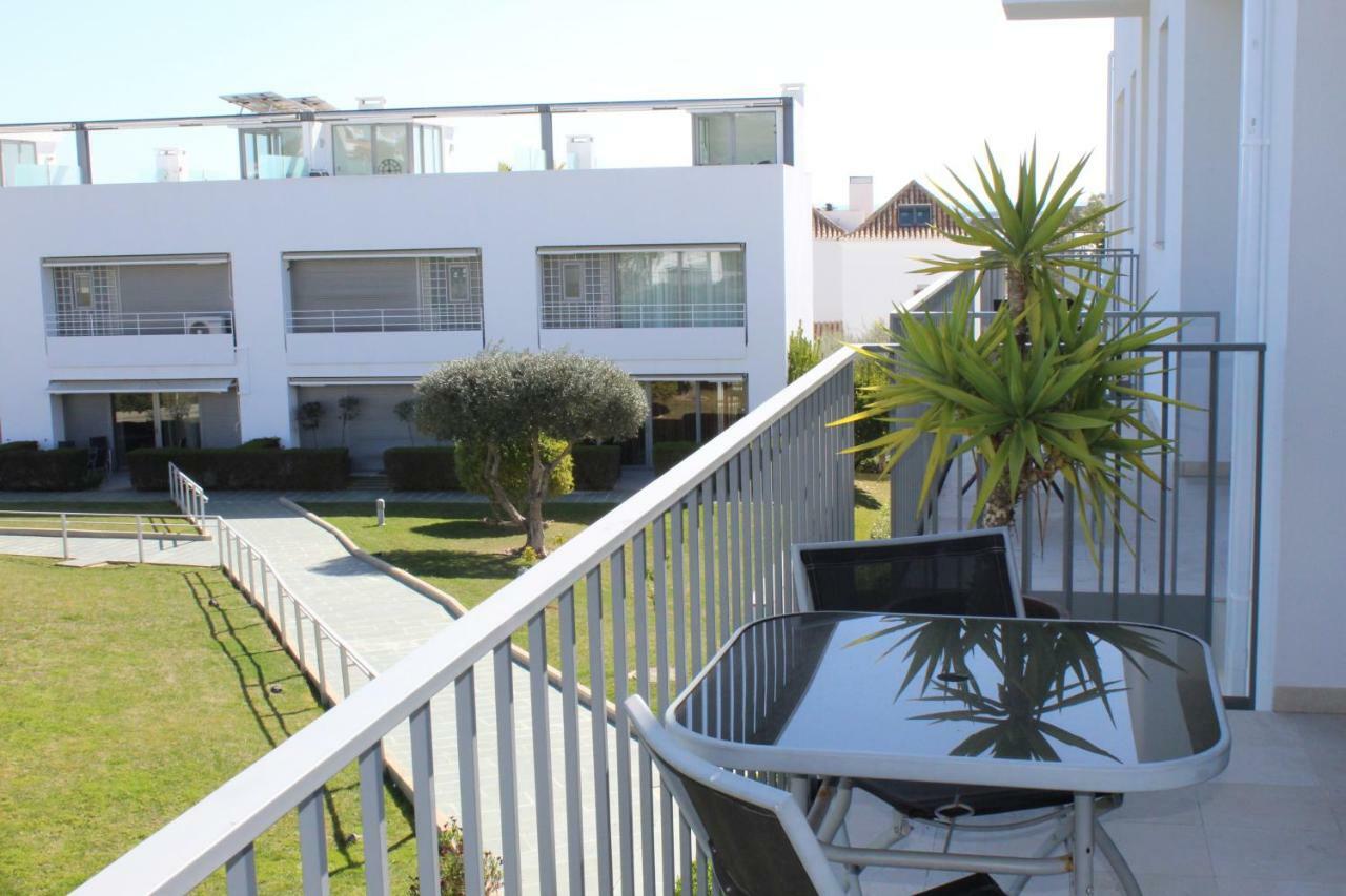 Penthouse In Private Complex By Homekeys Apartment