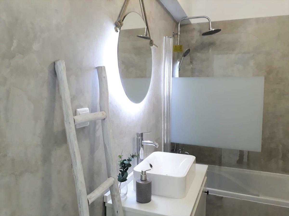 Atlantico 8- Vista Mar, Ar-condicionado, 80mt Praia, Wifi Apartment *