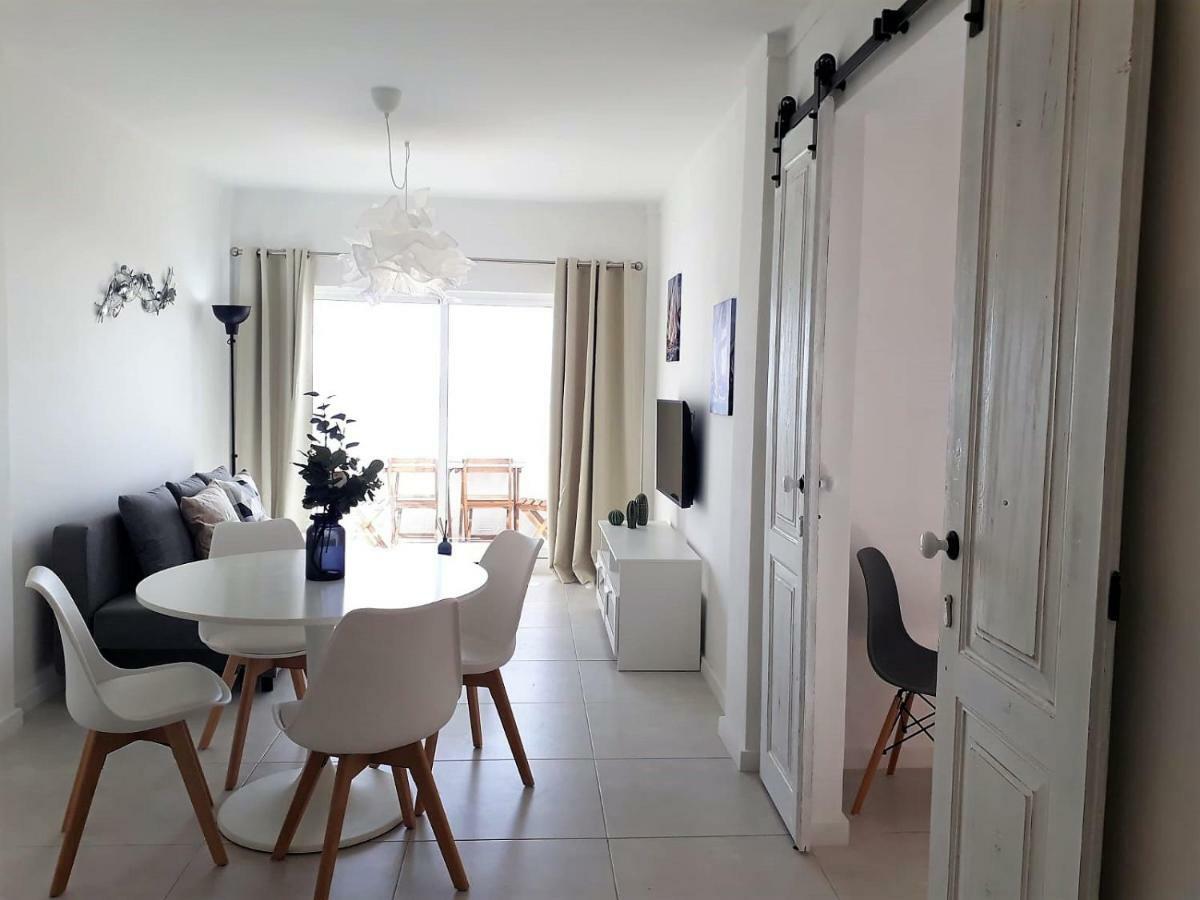 Atlantico 8- Vista Mar, Ar-condicionado, 80mt Praia, Wifi Apartment *