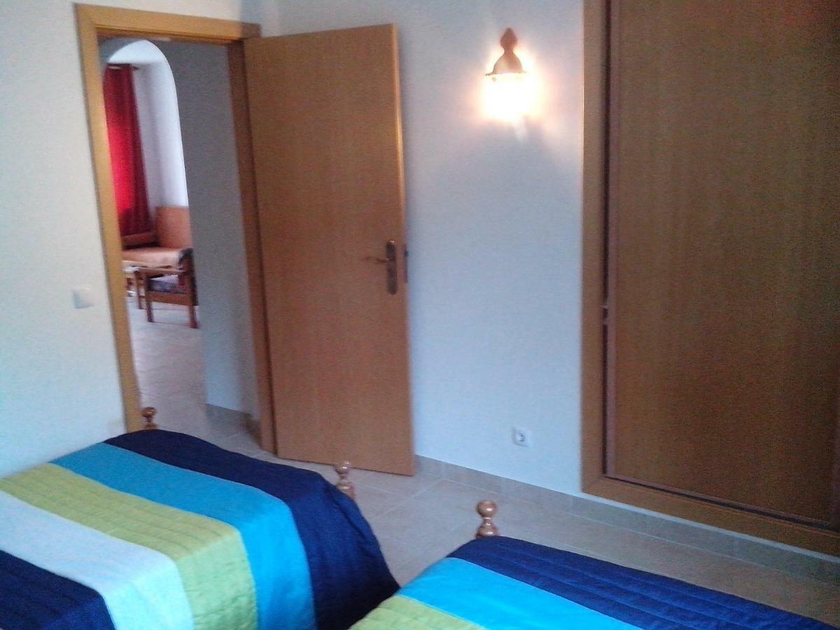 Apartment With 2 Bedrooms B *
