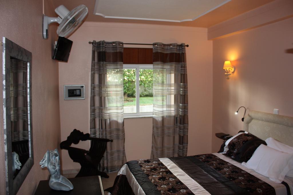 Atlantida Guest house