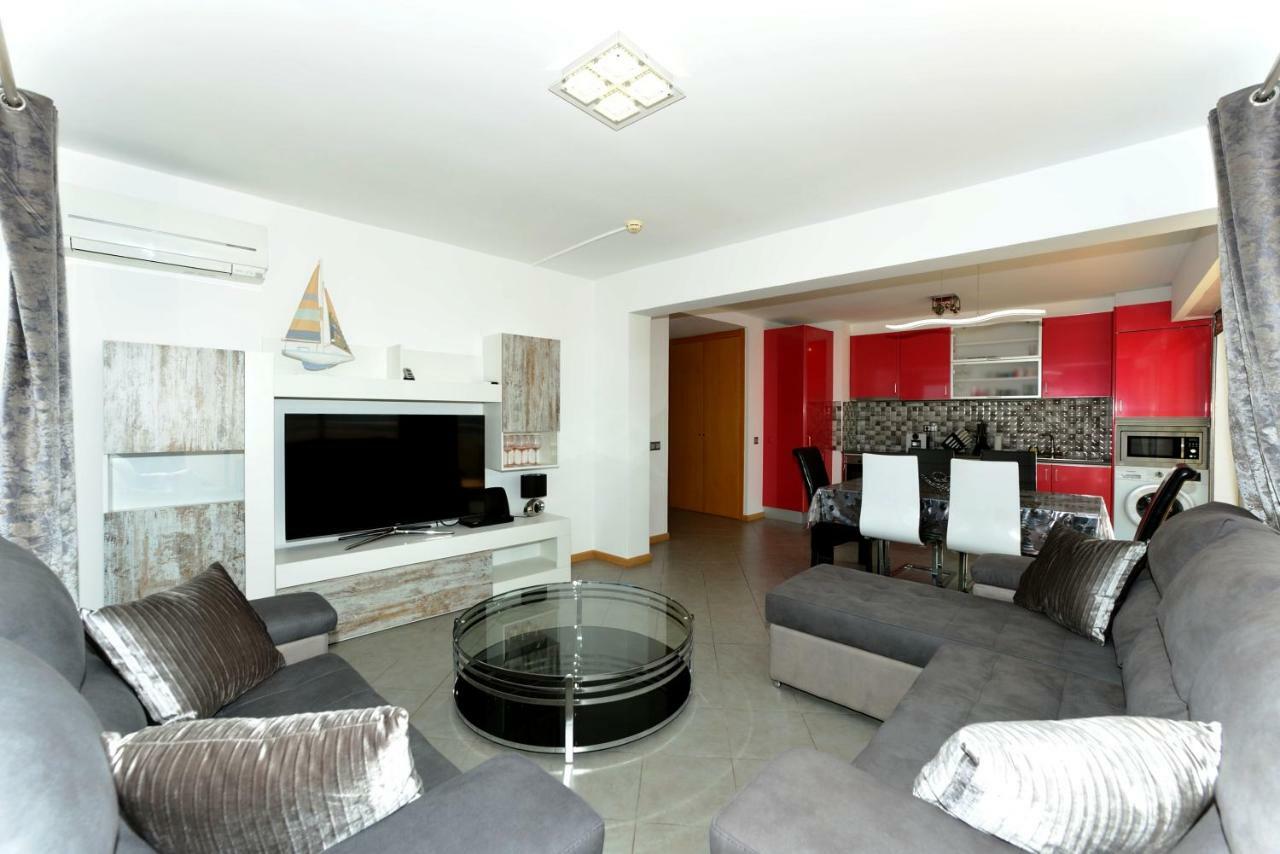 Exclusive Luxury In Oceano Atlantico Complex *