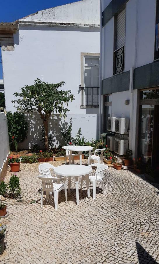 Velha 2* Lagos