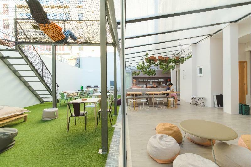 Hub Patio Hostel Lissabon
