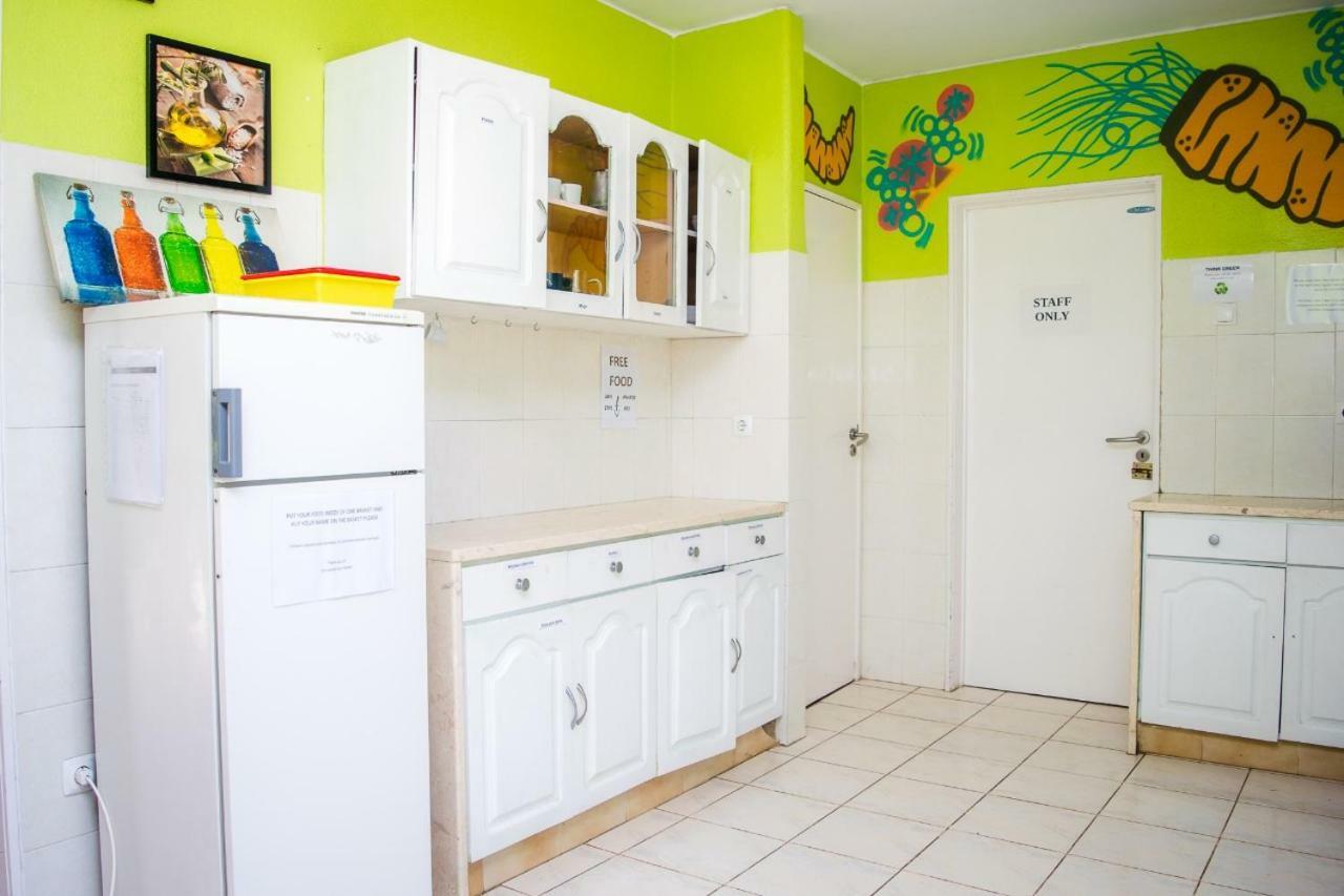 Terrace Beach House Bed & Breakfast *