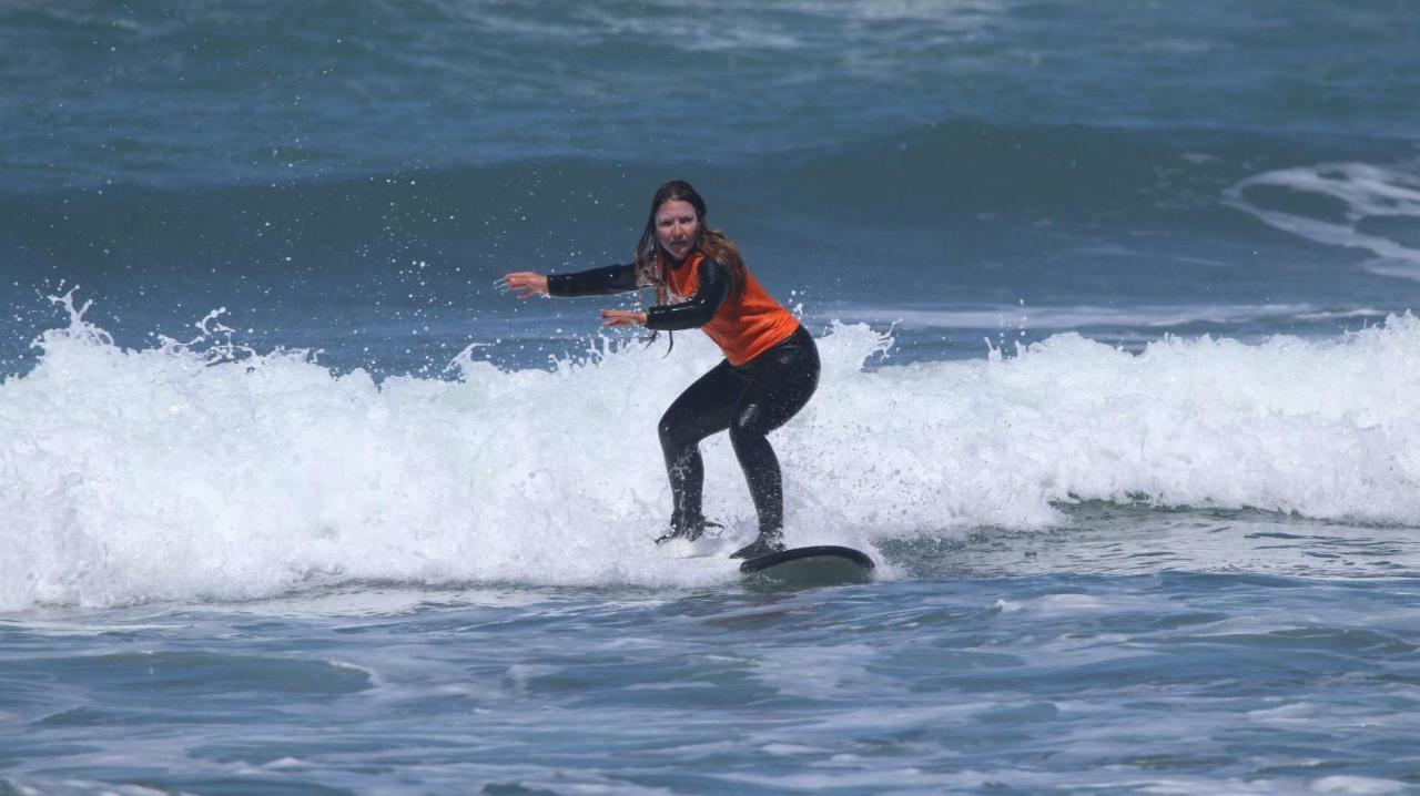 Hostel & Surfcamp 55