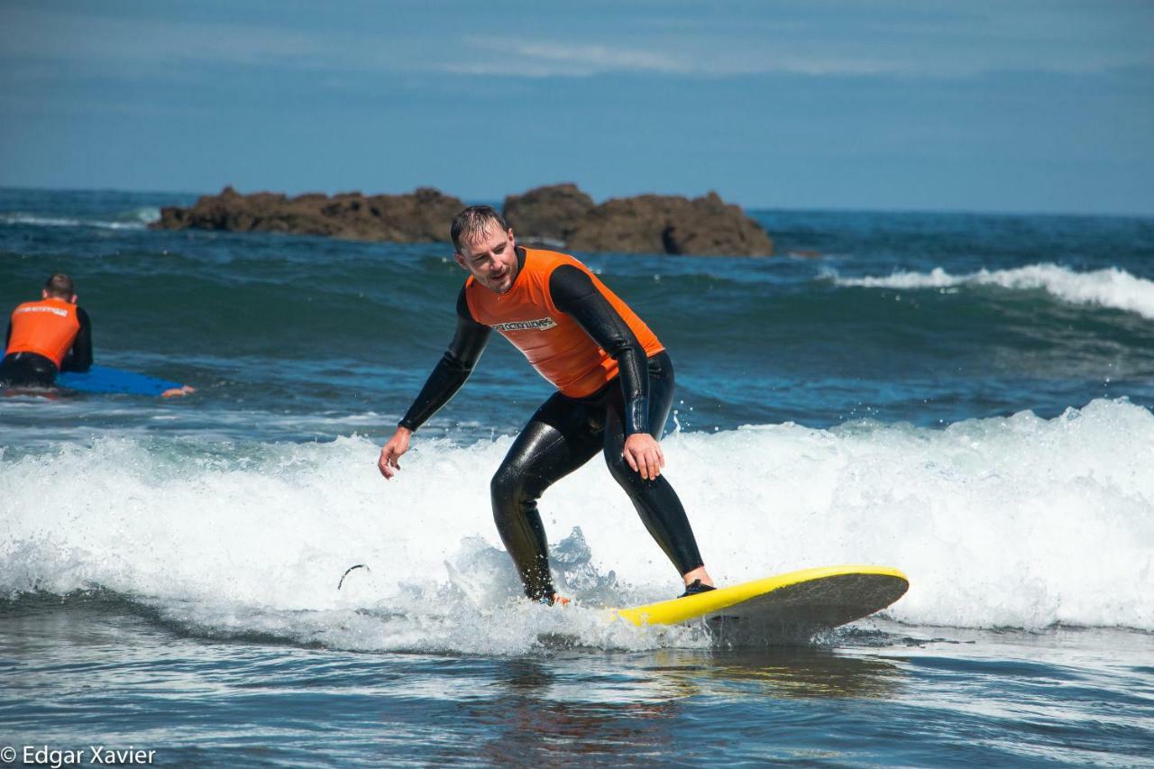 & Surfcamp 55 Hostel Ericeira