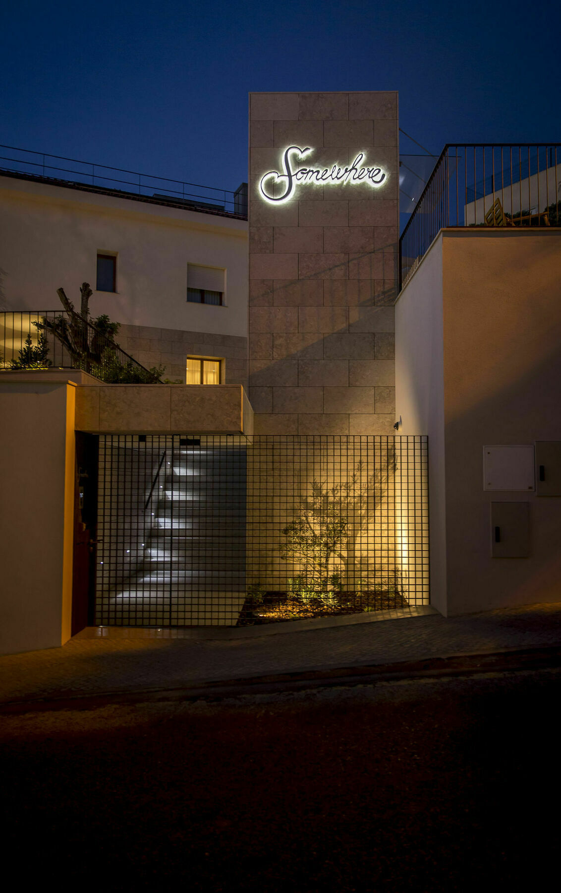 Somewhere - 4* Estoril
