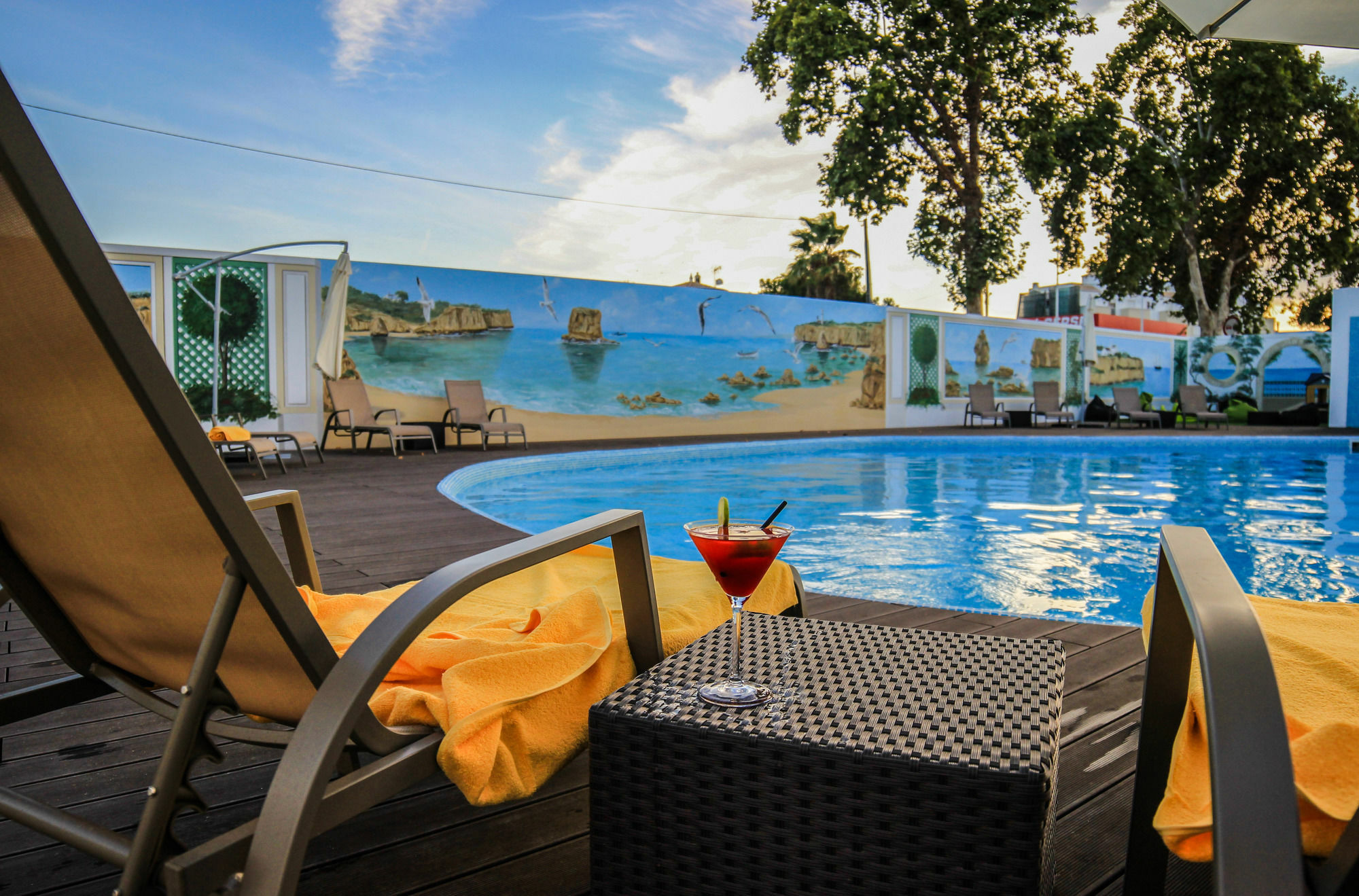 Lagoa Aparthotel 4*