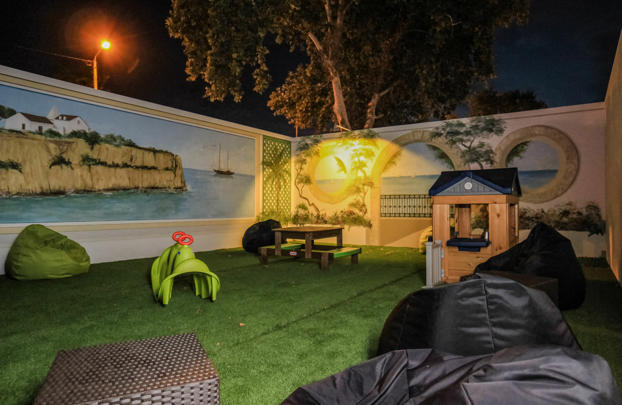 Lagoa Aparthotel 4*