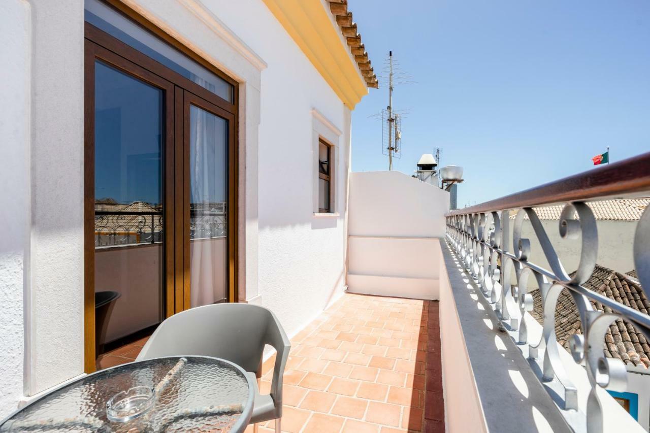 Residencial Mares 3*
