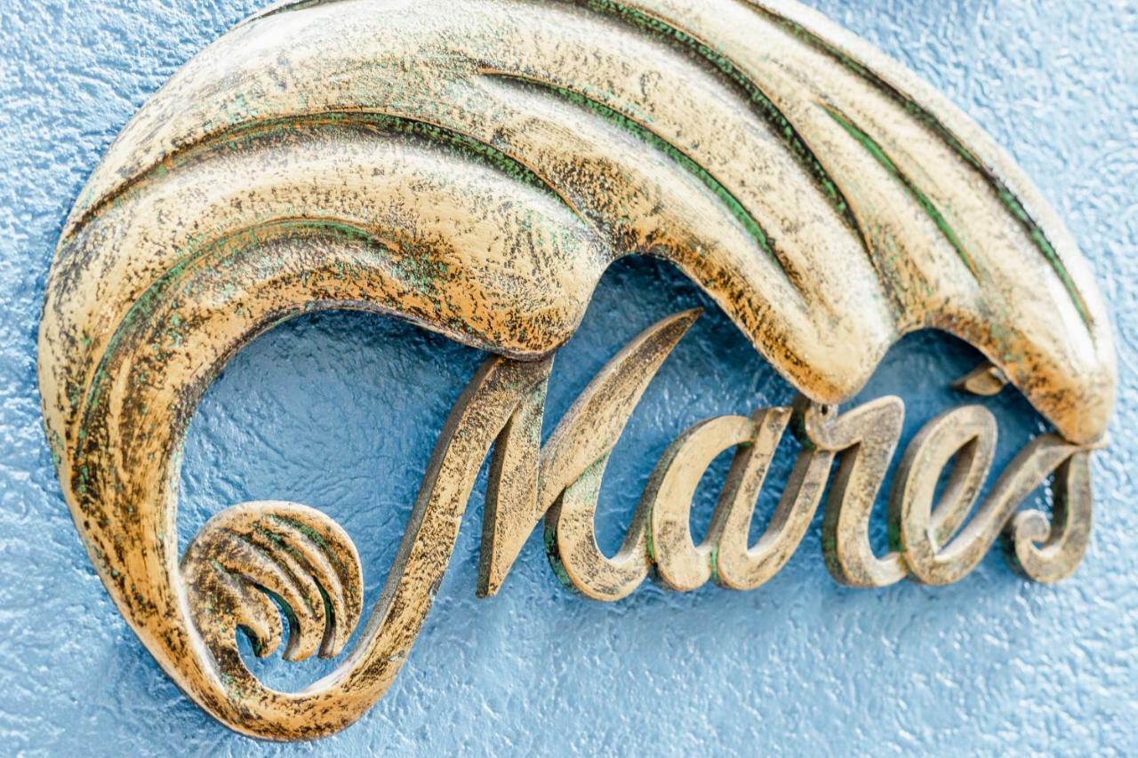 Residencial Mares Guest house