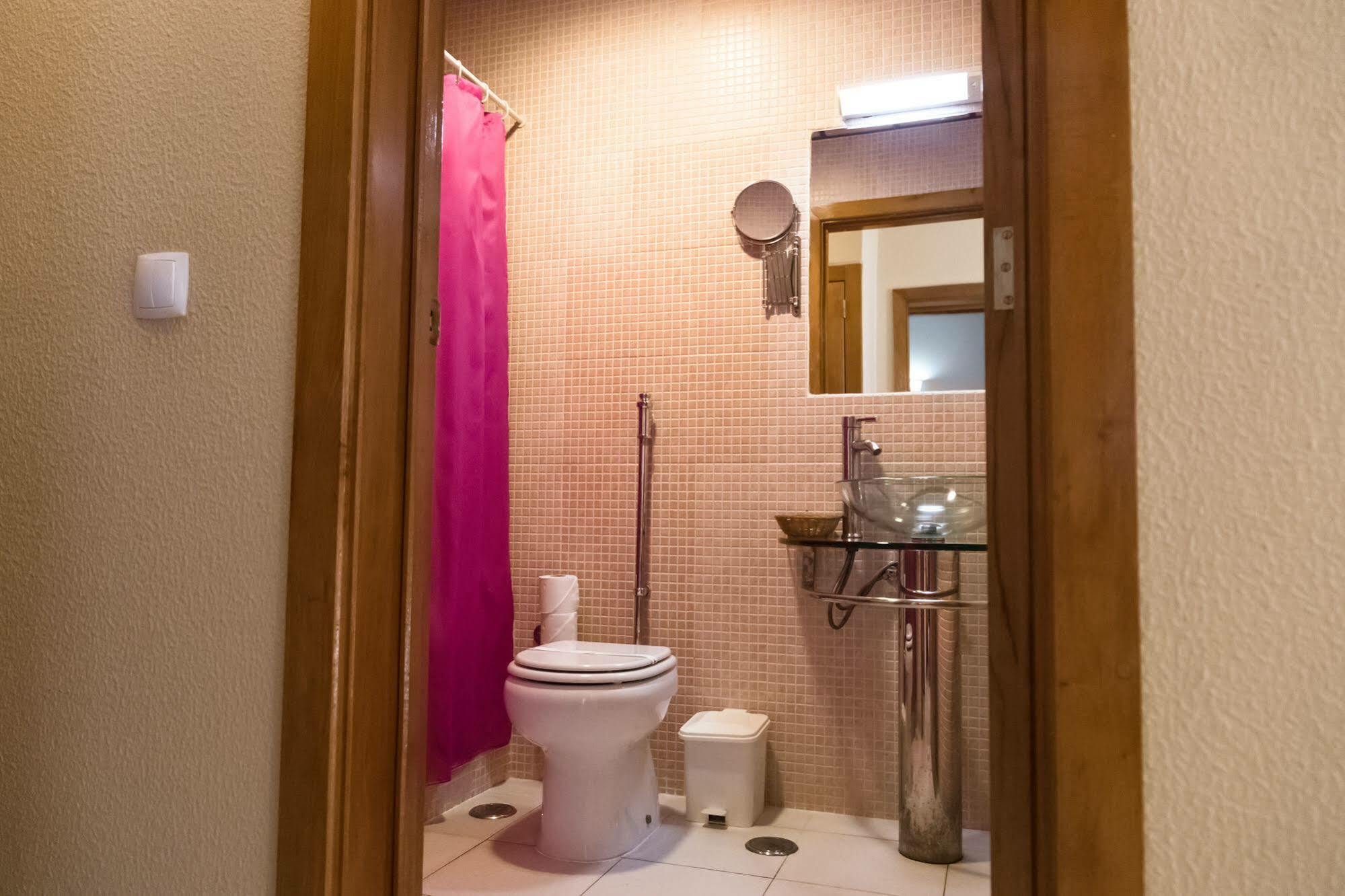 Hotel Laitau Setubal