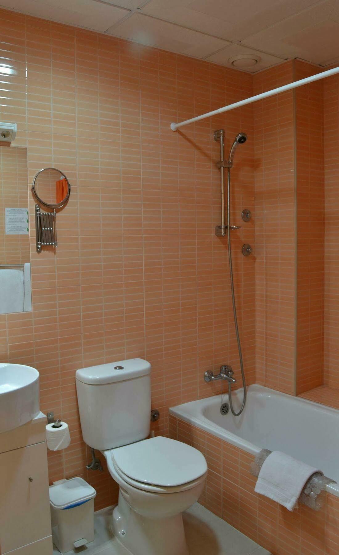 Laitau 3*