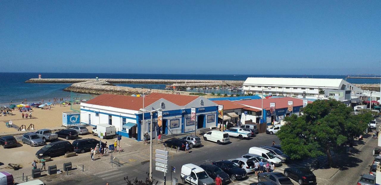 Apartment T2 Gaveto- Frente Mar, Wifi, Aconchegante & Familiar *