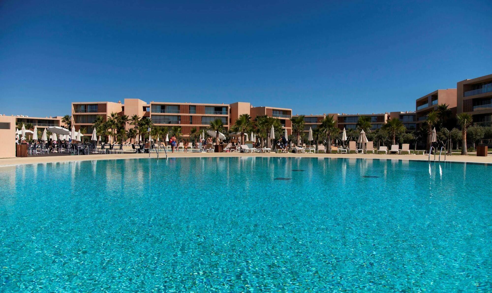 Apartahotel Nau Salgados Lagoas 4*