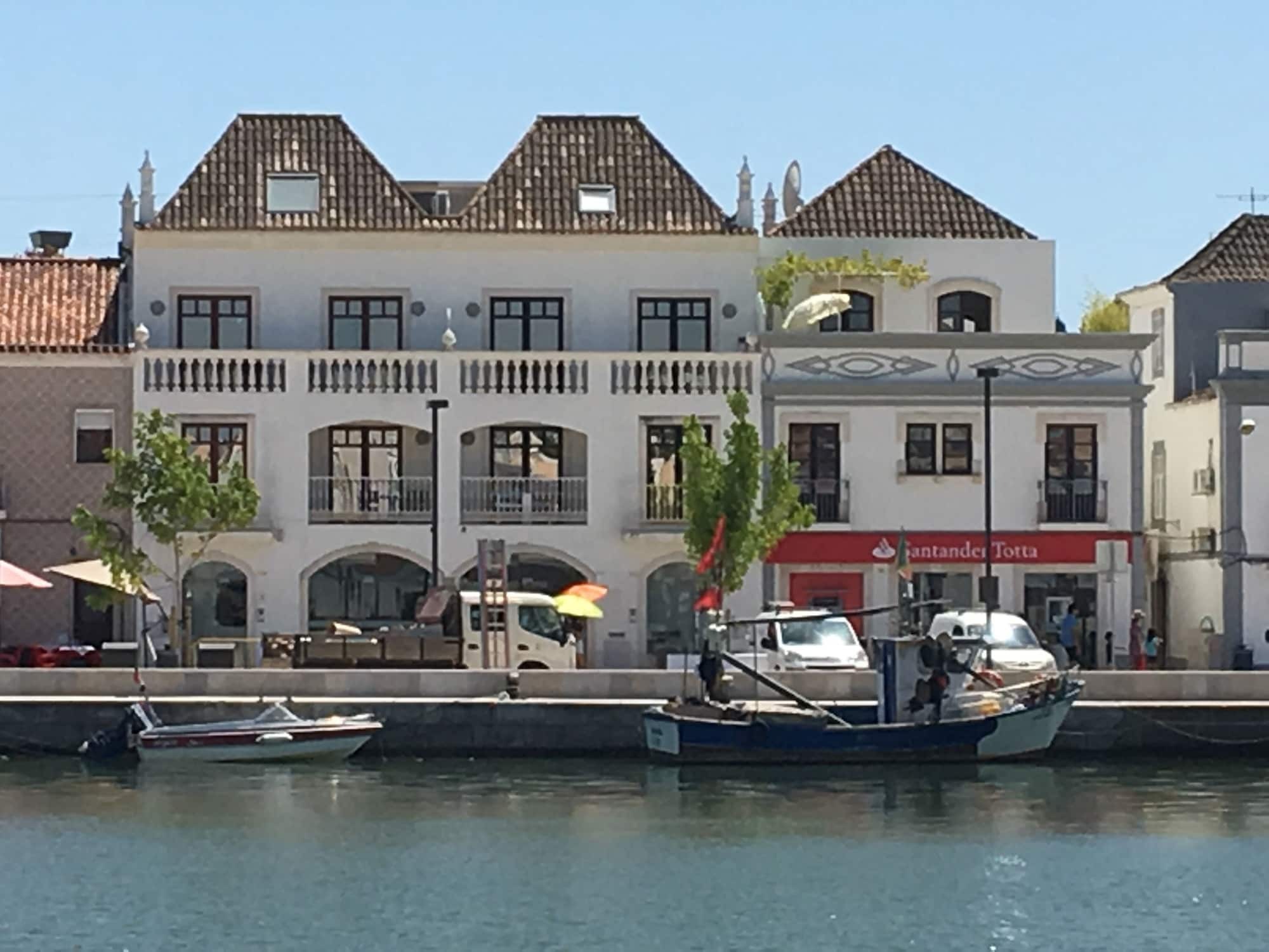 Residencial Mares Guest house Tavira