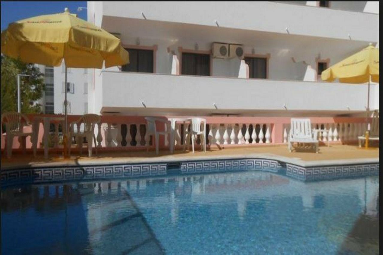 Boutique Marina S. Roque Hotel 2*