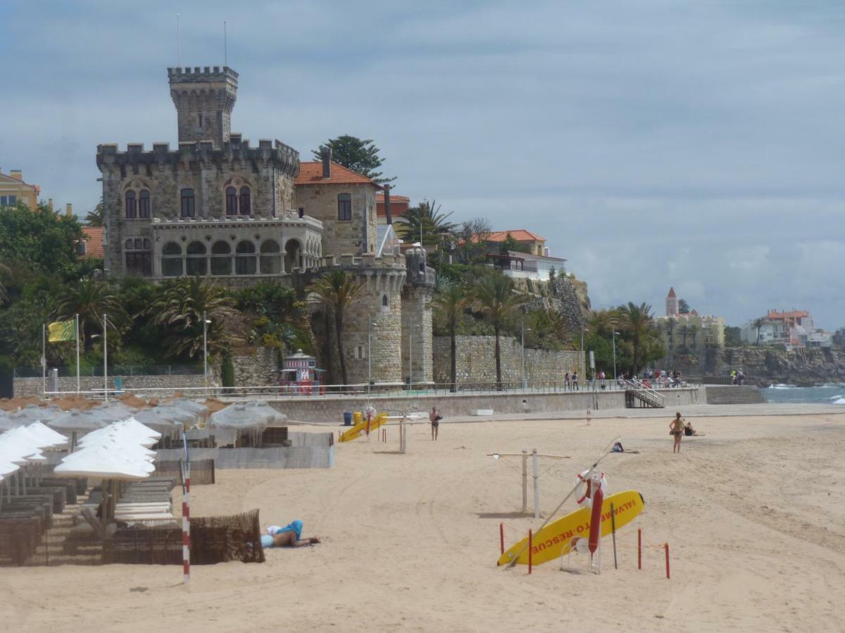 Cascais-estoril Beachfront Apartment