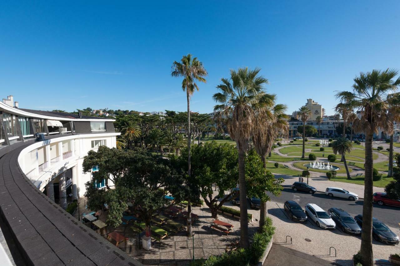 Cascais-estoril Beachfront Apartment *