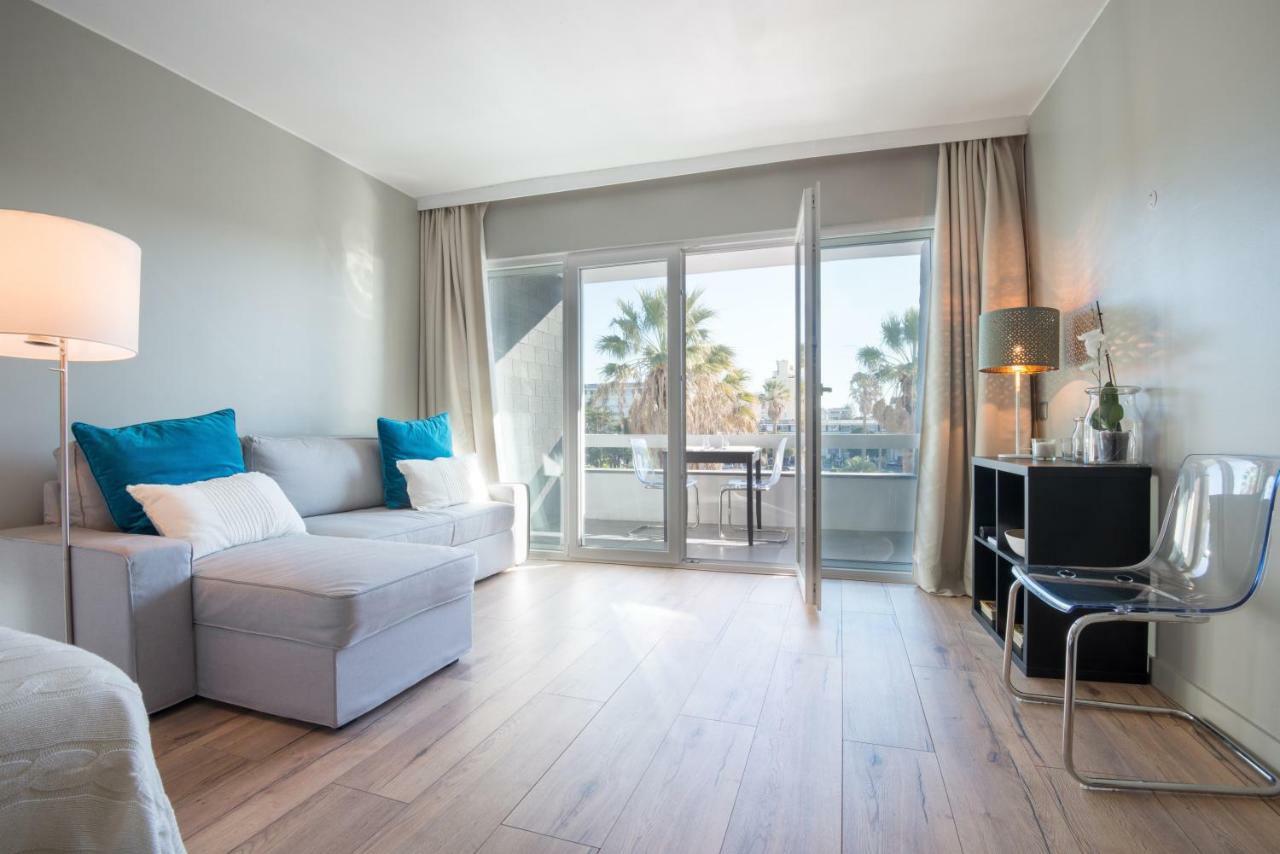 Apartment Cascais-estoril Beachfront Estoril