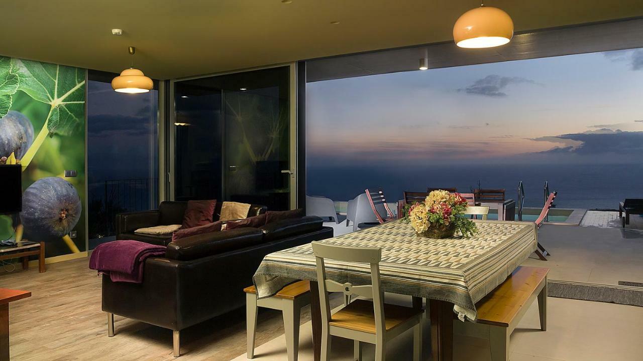 Fig Tree House *