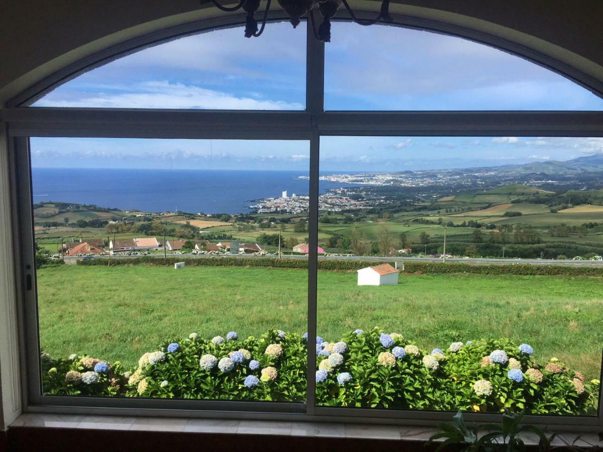 Flor Do Monte * Lagoa (Azores)