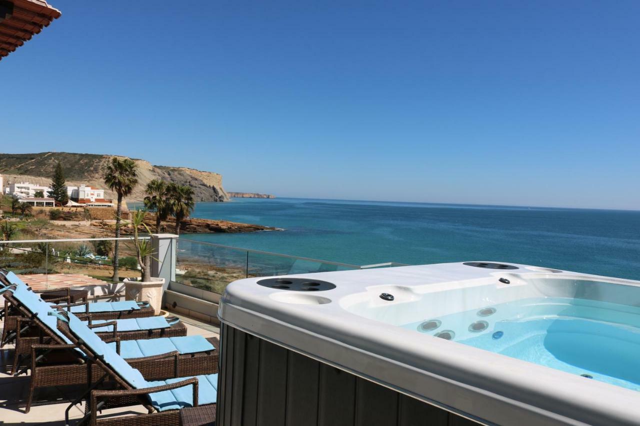 Sea House Villa *