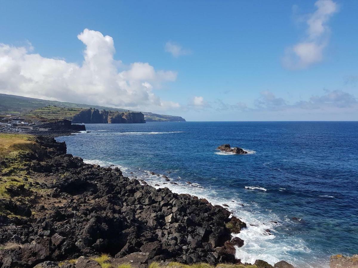 Seaside Azores With Natural Pool, Terrace & Barbecue Сasa de vacaciones