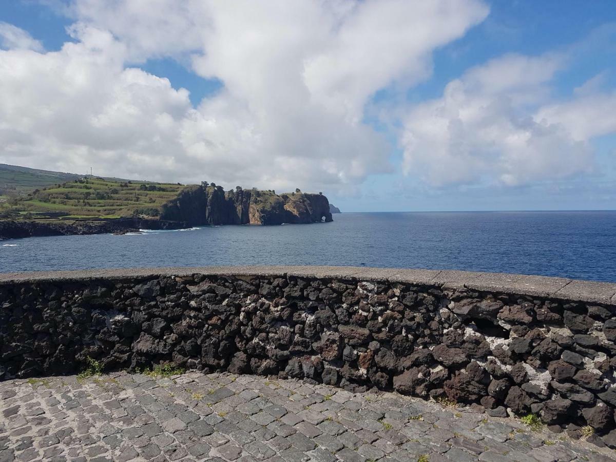 Seaside Azores With Natural Pool, Terrace & Barbecue *