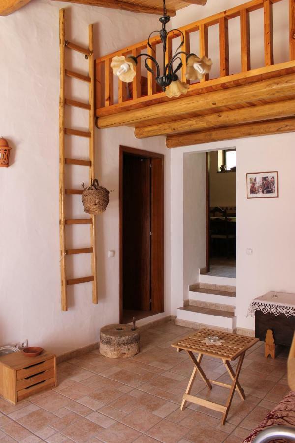 Horta Do Ze Miguel Farm stay *