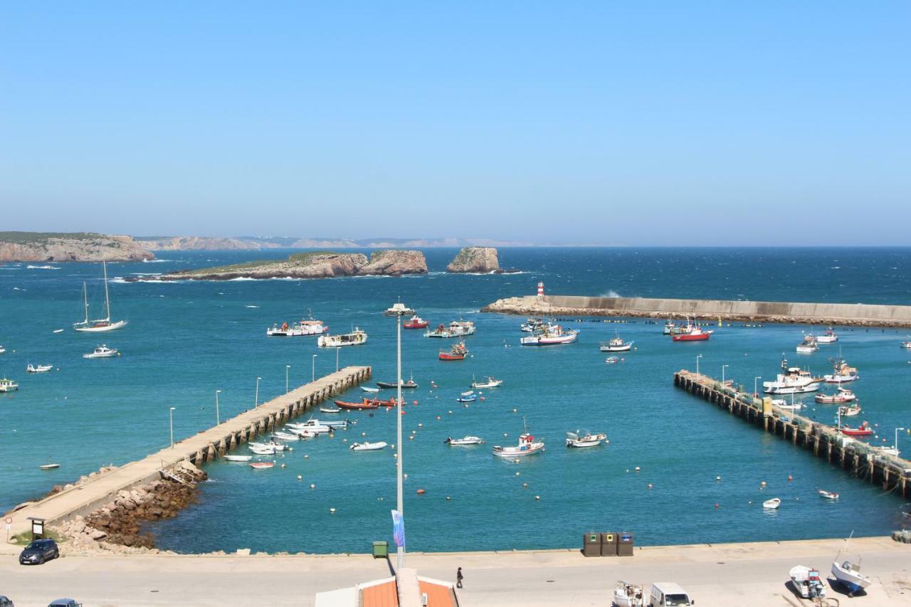 Habitación en casa particular Sunny With Private Bathroom 300m From The Sagres