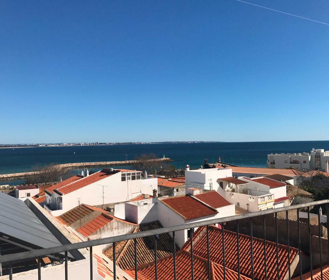 Henri's - Pateo De Santo Antonio Apartment