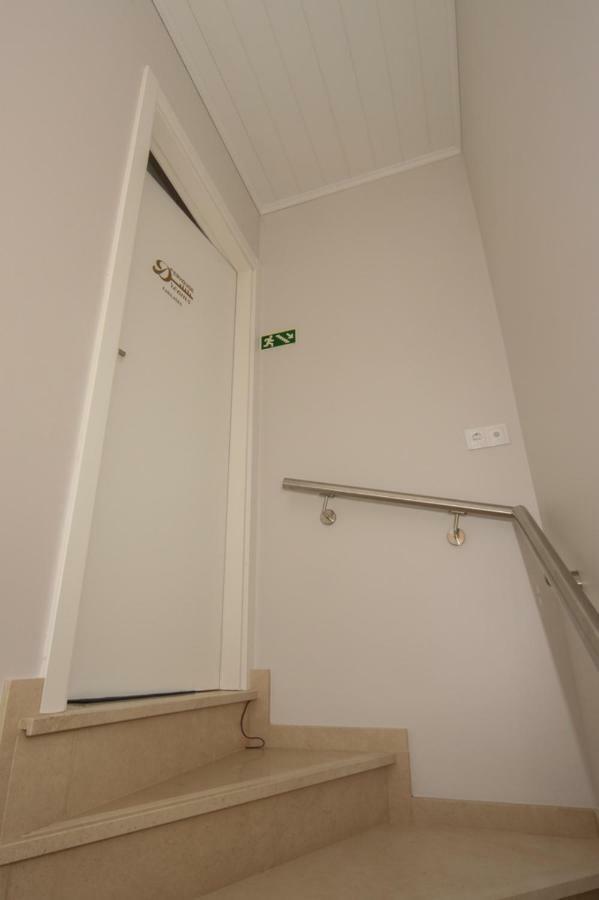 Ferhouse Dreams-farilhoes Apartment *