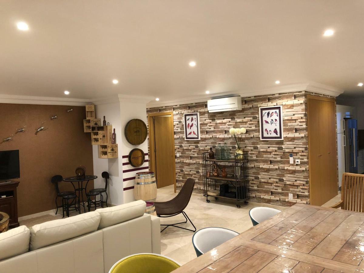Apartment Henri's - Pateo De Santo Antonio *