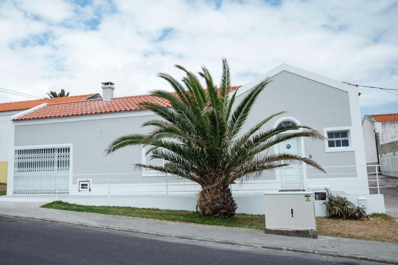 Seaside Azores With Natural Pool, Terrace & Barbecue * Capelas