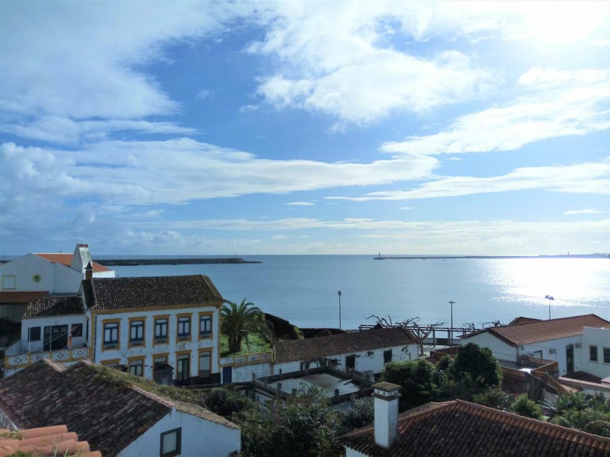Janelas Da Praia da Vitória